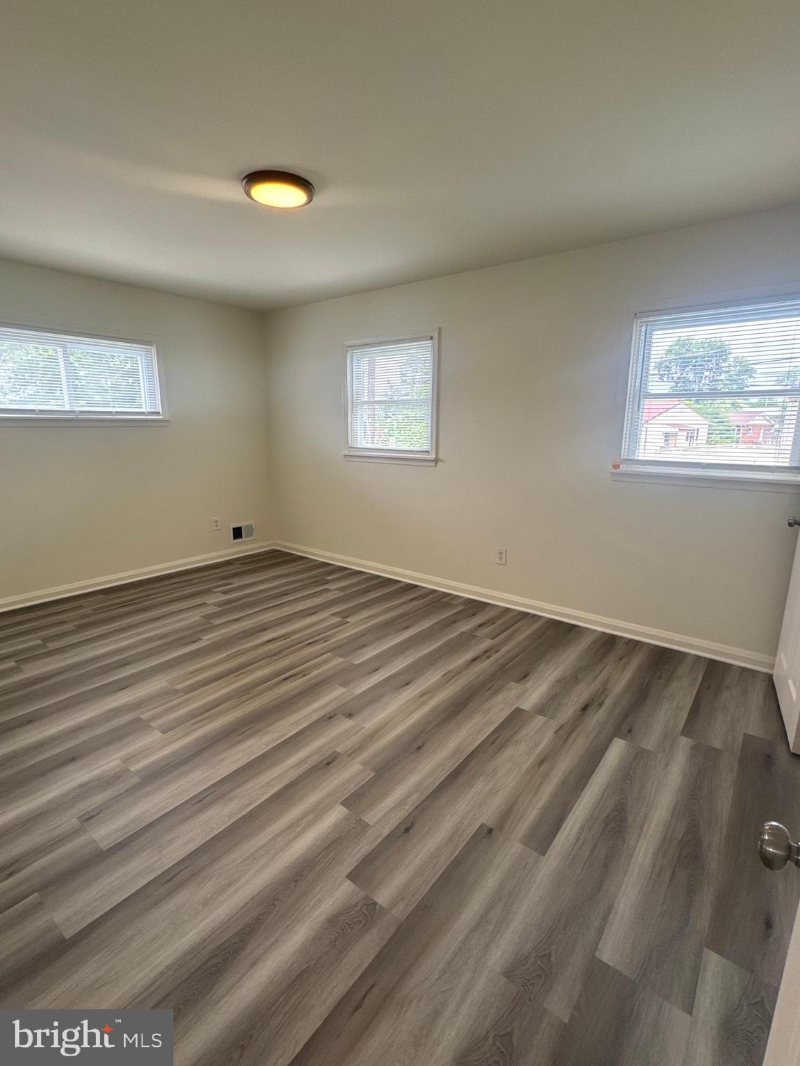 1028 Hartmont Road Catonsville, MD 21228 - Photo 8 of 14