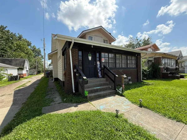 $165,000 | 112 West Louisiana Street, Evansville, IN 47710