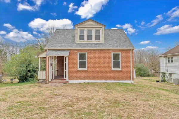 $115,000 | 2810 Courtland Road Northwest, Roanoke, VA 24012