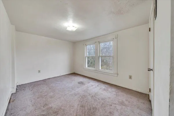 $115,000 | 2810 Courtland Road Northwest, Roanoke, VA 24012