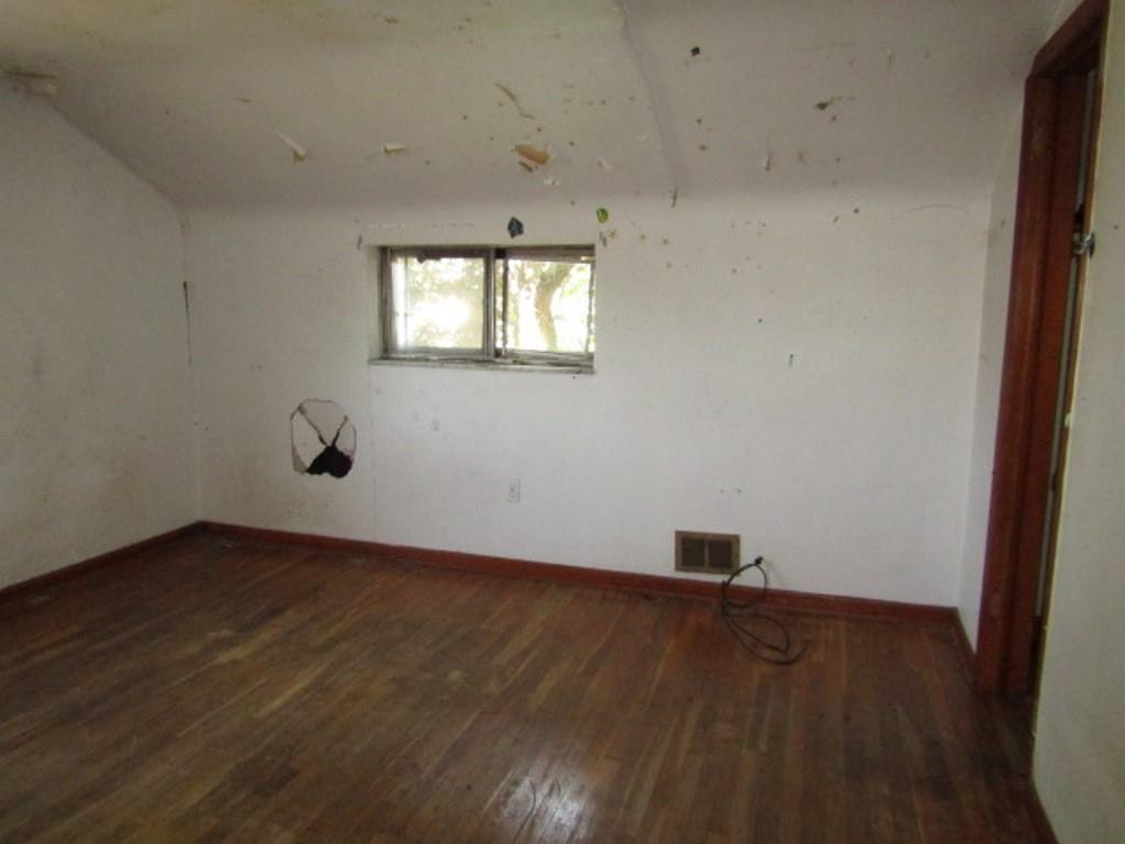 937 Woodward Avenue McKees Rocks, PA 15136 - Photo 19 of 22