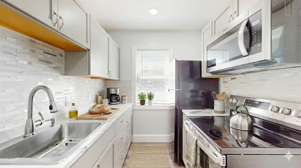 $2,695 | 5 A Ropes Street, Unit 2, Salem, MA 01970