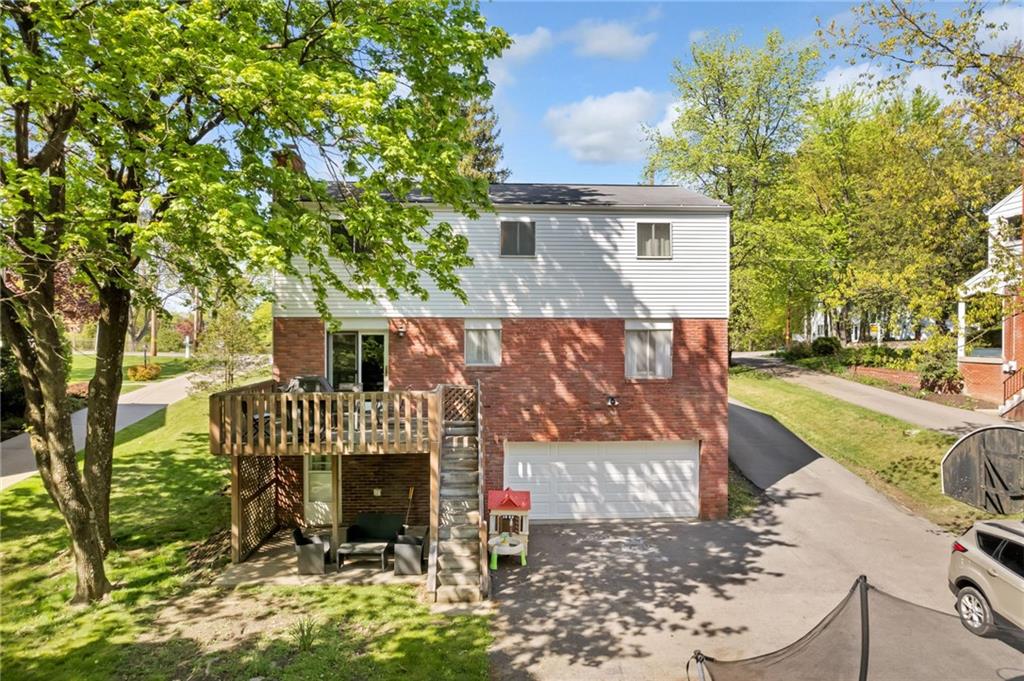 1788 Hassam Road Coraopolis, PA 15108 - Photo 5 of 32 Gallery Image 5