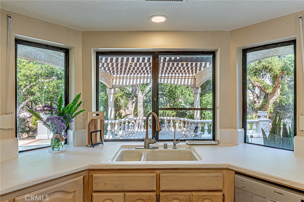 1737 Gainsborough Road San Dimas, CA 91773 - Photo 17 of 62