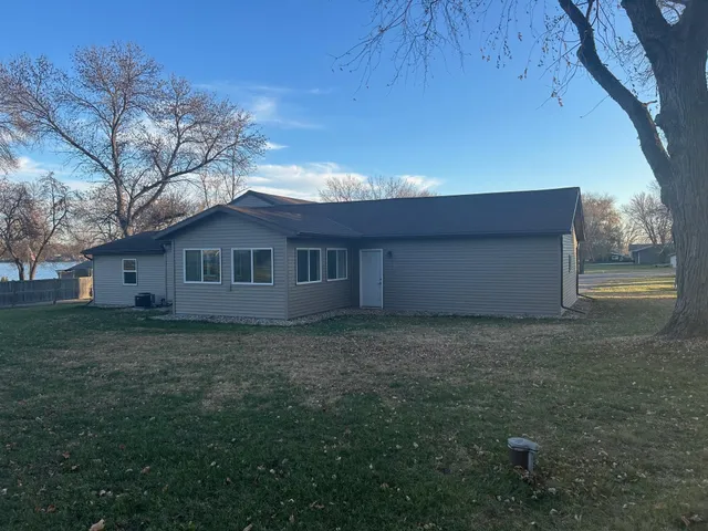 $329,900 | 1795 50th Avenue Northeast, Willmar, MN 56201