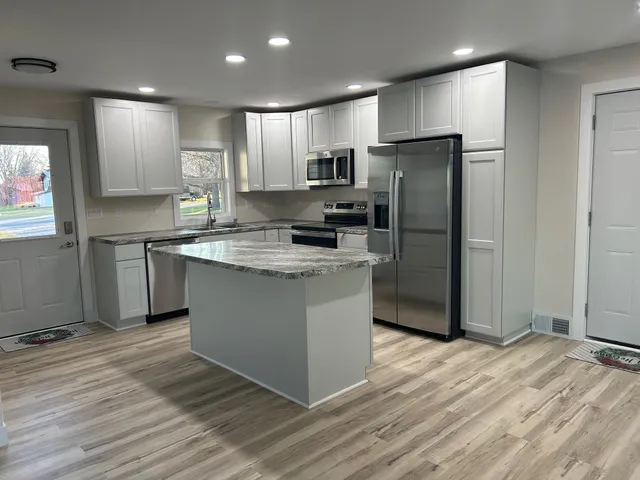 $329,900 | 1795 50th Avenue Northeast, Willmar, MN 56201