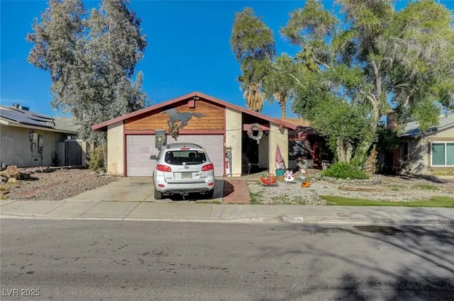 $379,000 | 6622 Baywood Avenue, Las Vegas, NV 89103
