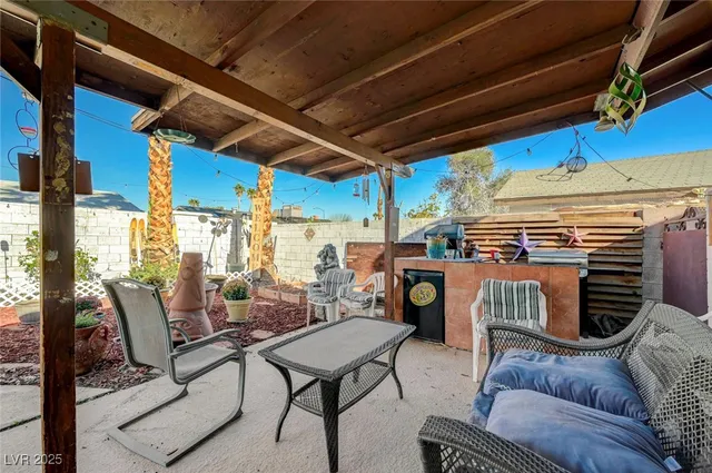 $379,000 | 6622 Baywood Avenue, Las Vegas, NV 89103