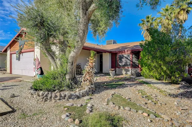 $379,000 | 6622 Baywood Avenue, Las Vegas, NV 89103