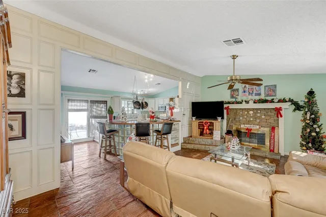 $379,000 | 6622 Baywood Avenue, Las Vegas, NV 89103