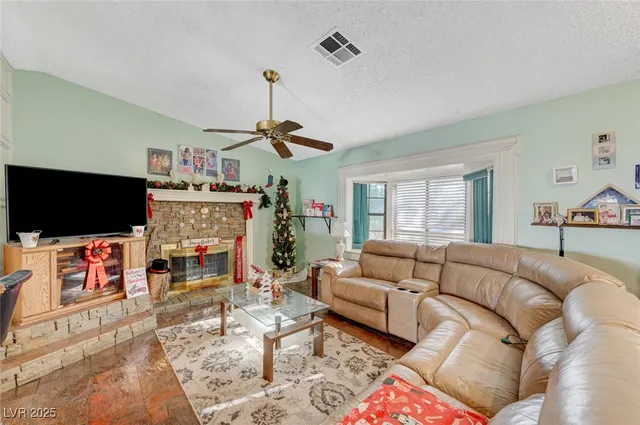 $379,000 | 6622 Baywood Avenue, Las Vegas, NV 89103