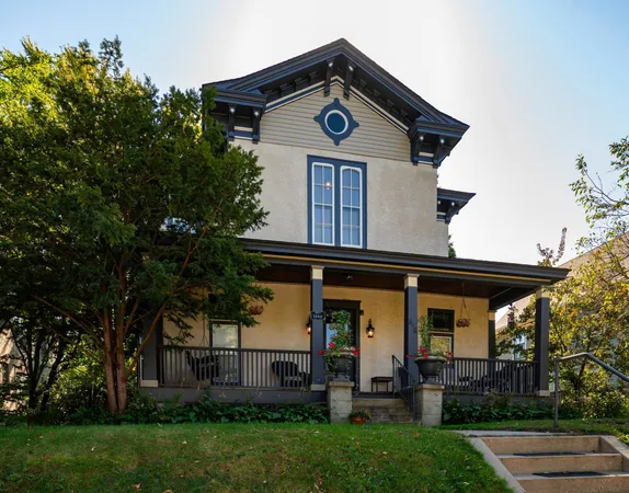 $950,000 | 846 Lincoln Avenue, St. Paul, MN 55105
