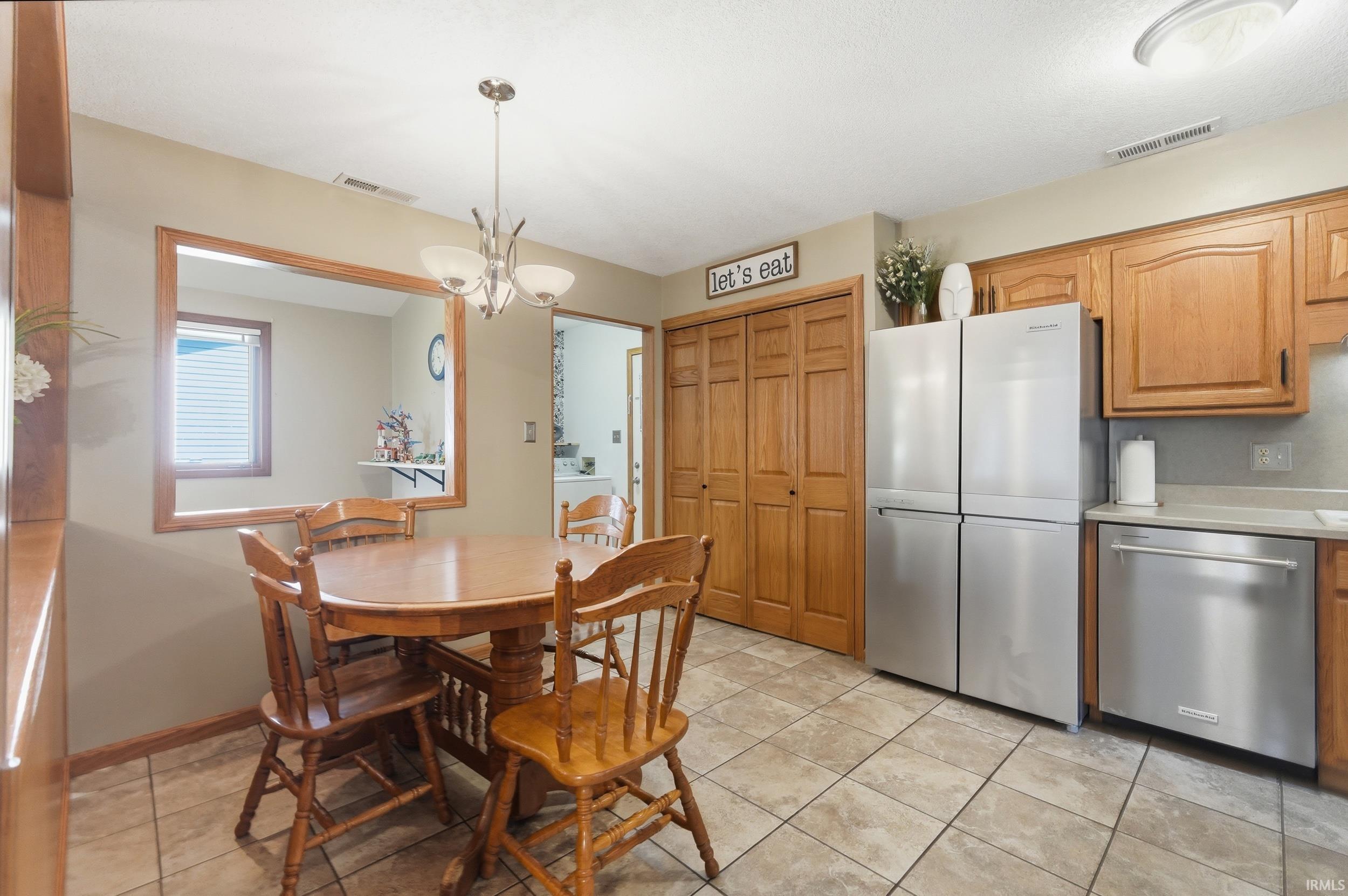 6335 Tanbark Trail Fort Wayne, IN 46835 - Photo 16 of 44
