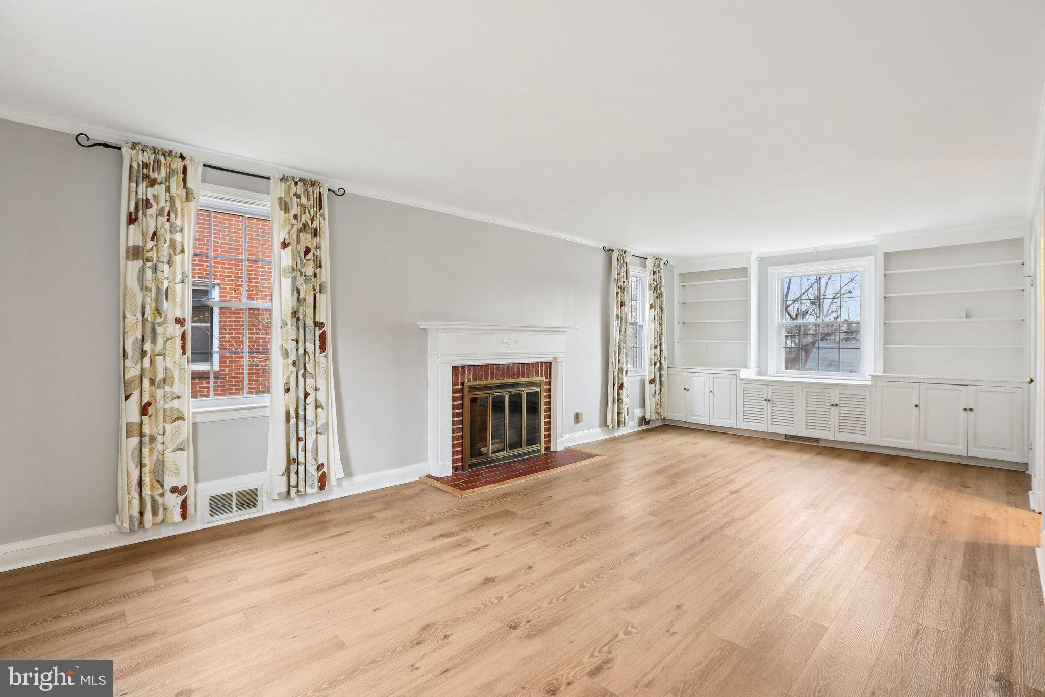 737 Howard Road Baltimore, MD 21208 - Photo 7 of 48 Open living room with lots of natural light