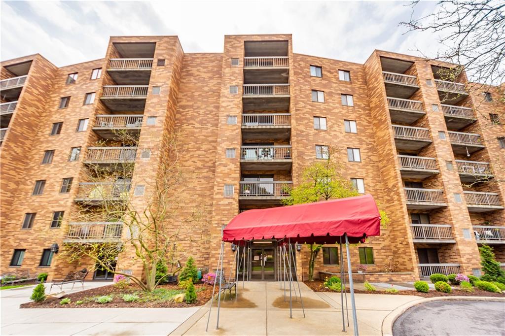 1500 Cochran Road, Unit 804 Pittsburgh, PA 15243 - Photo 1 of 25 Gallery Image 1