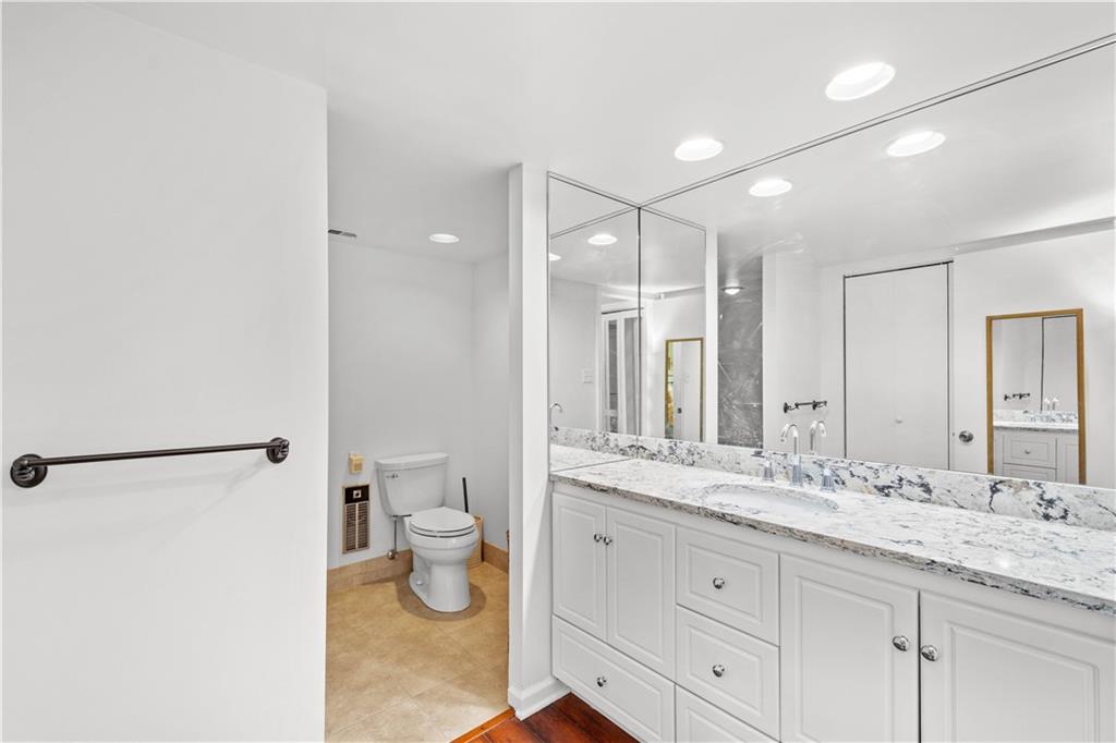 1500 Cochran Road, Unit 804 Pittsburgh, PA 15243 - Photo 20 of 25 Gallery Image 20
