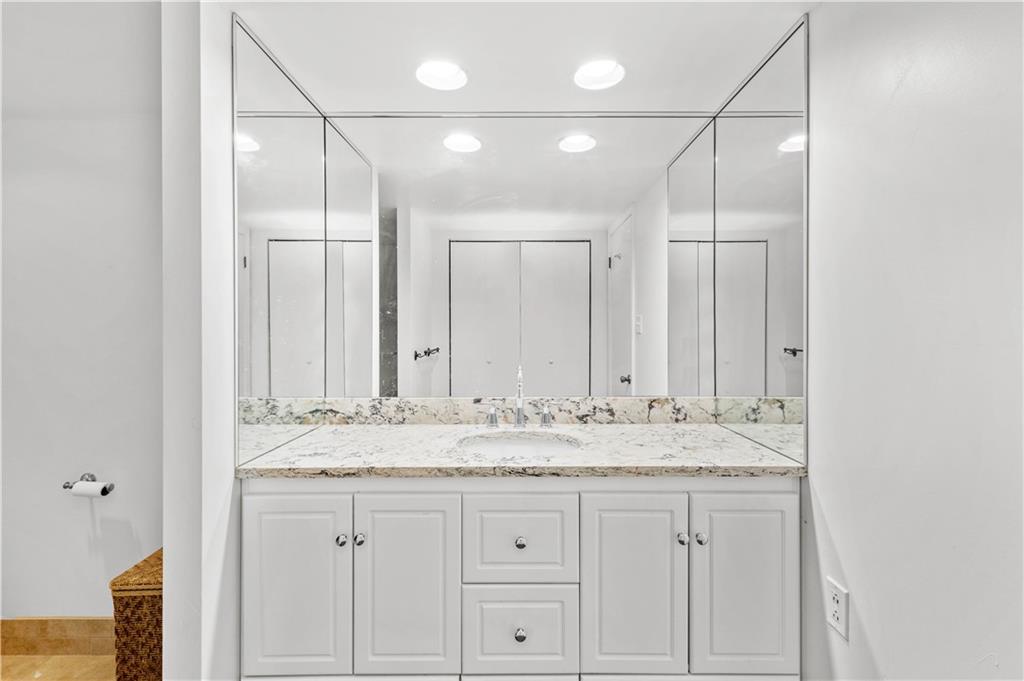 1500 Cochran Road, Unit 804 Pittsburgh, PA 15243 - Photo 22 of 25 Gallery Image 22
