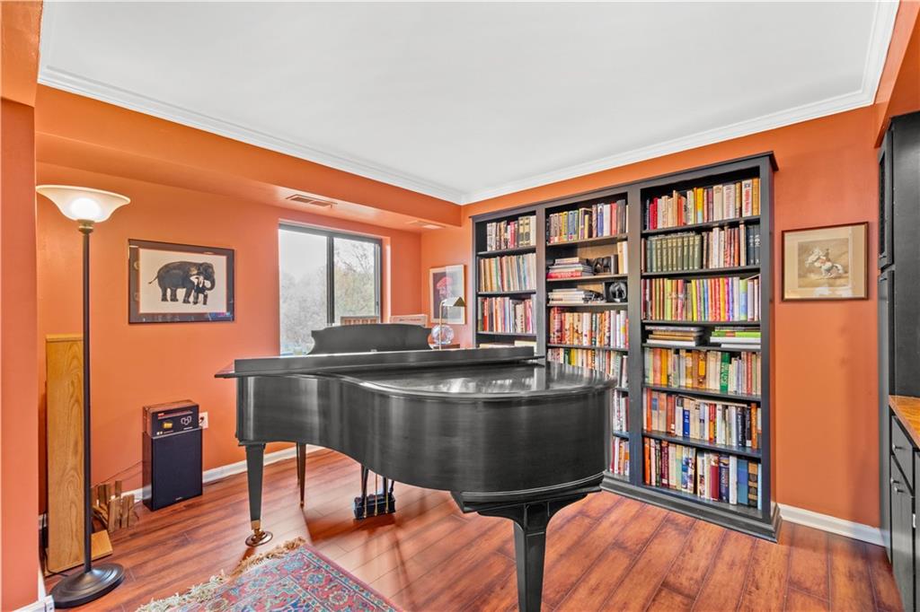 1500 Cochran Road, Unit 804 Pittsburgh, PA 15243 - Photo 7 of 25 Gallery Image 7