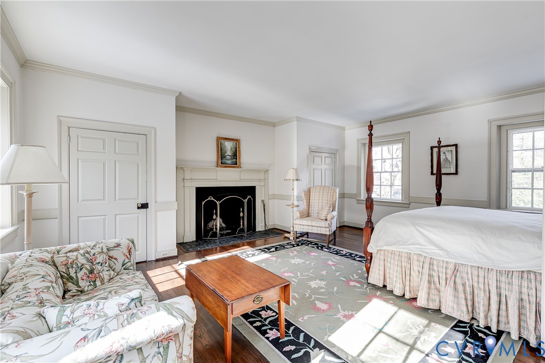 6 Tapoan Road Richmond, VA 23226 - Photo 21 of 39 Bedroom #1 with 2 closets and fireplace