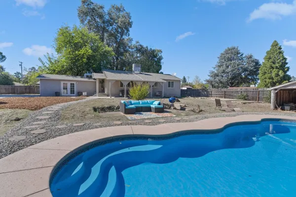 $399,000 | 5367 Rosswood Street, Redding, CA 96001