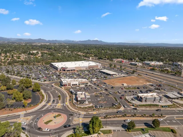 $423,000 | 5367 Rosswood Street, Redding, CA 96001