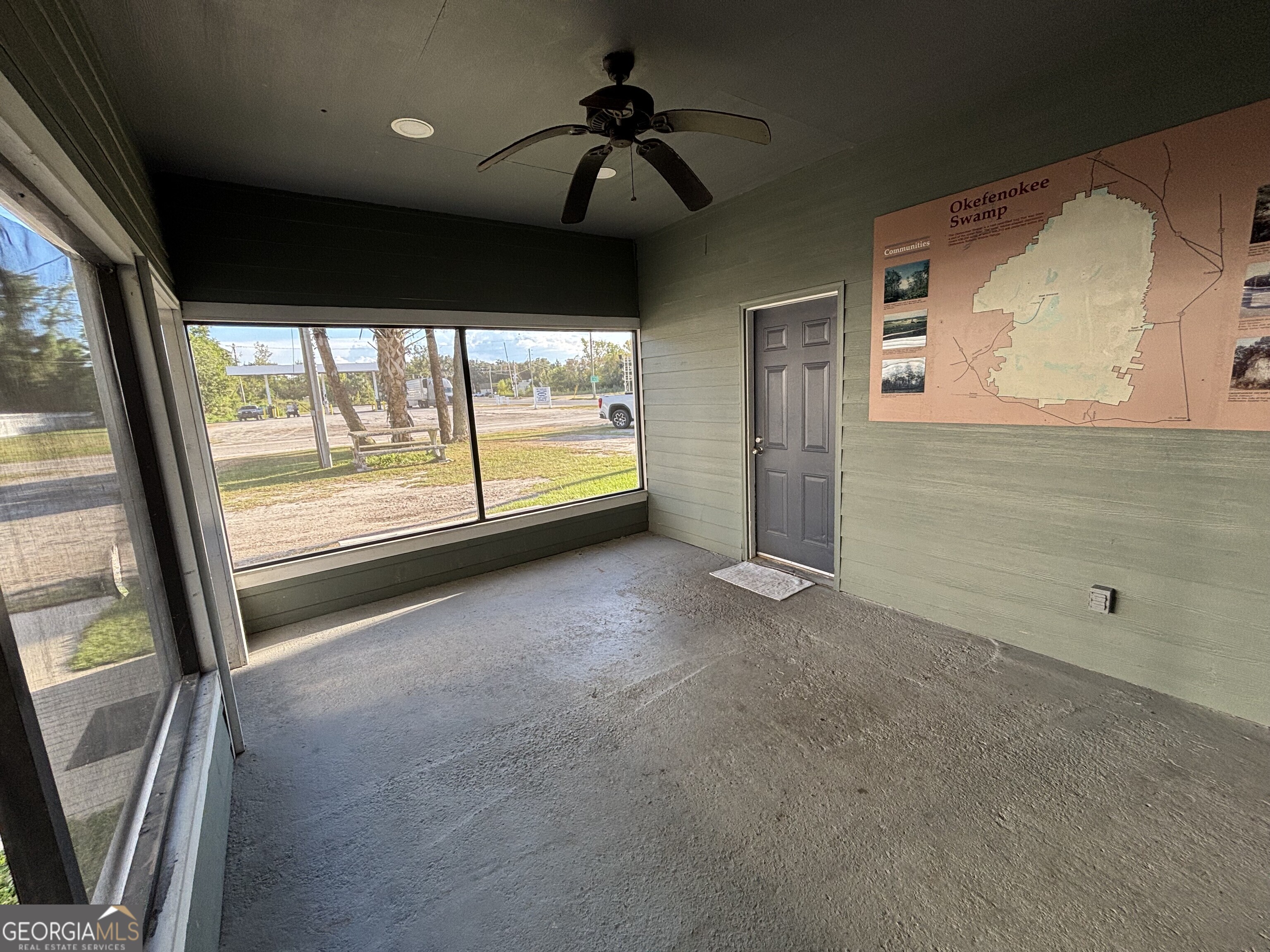 729 Highway 441 Fargo, GA 31631 - Photo 14 of 26 a view of an empty room with a window