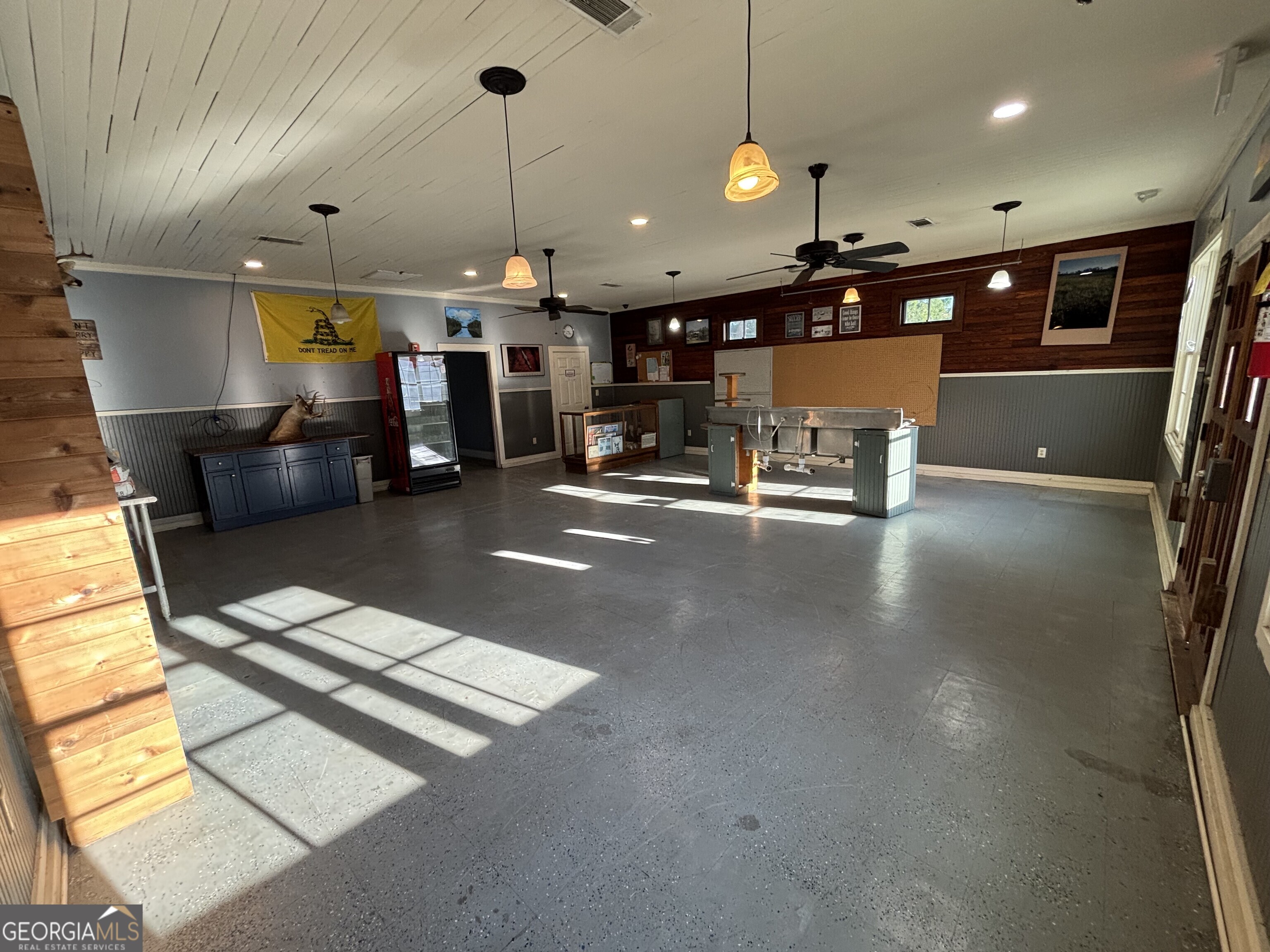 729 Highway 441 Fargo, GA 31631 - Photo 7 of 26 a view of a room with gym equipment