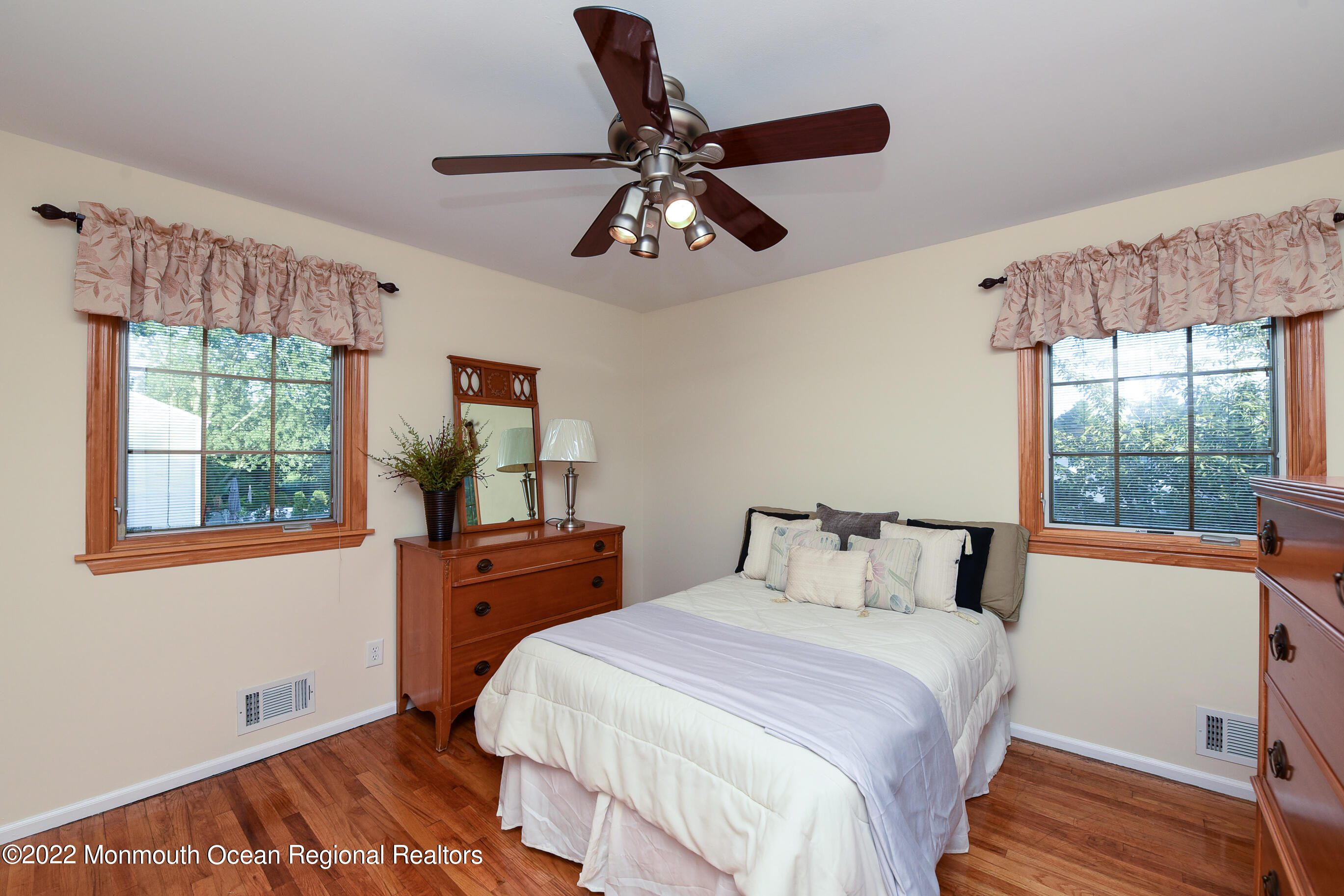 81 Ballantine Road Middletown, NJ 07748 - Photo 23 of 38 PS1_1421
