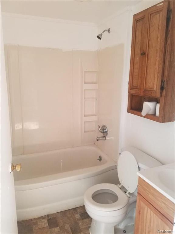 4843 East 9 Mile Road, Unit 2 Warren, MI 48091 - Photo 8 of 9