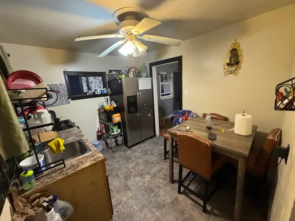 $40,000 | 906 Ave G, Sterling, IL 61081