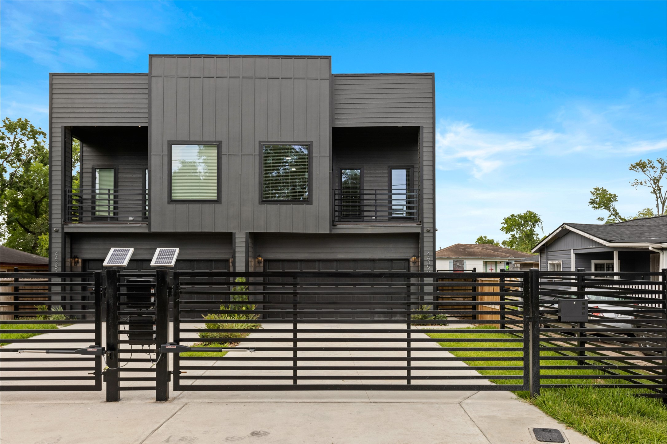 4435 Maggie Street, Unit B Houston, TX 77051 - Photo 37 of 37 Gorgeous curb appeal