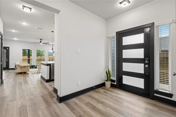 $2,550 | 4435 Maggie Street, Unit B, Houston, TX 77051