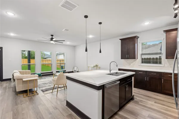 $2,550 | 4435 Maggie Street, Unit B, Houston, TX 77051