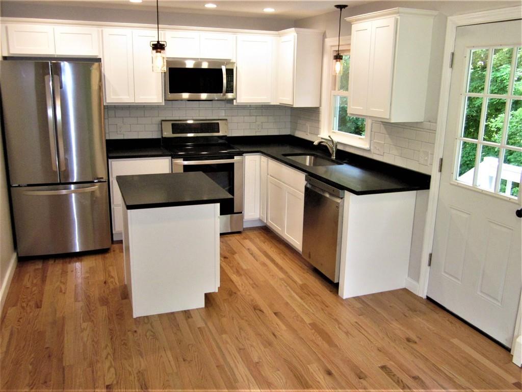 139-141 Brookfield Road Sturbridge, MA 01518 - Photo 11 of 24 Gallery Image 11