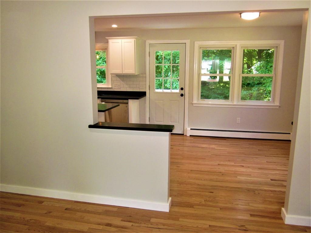 139-141 Brookfield Road Sturbridge, MA 01518 - Photo 9 of 24 Gallery Image 9