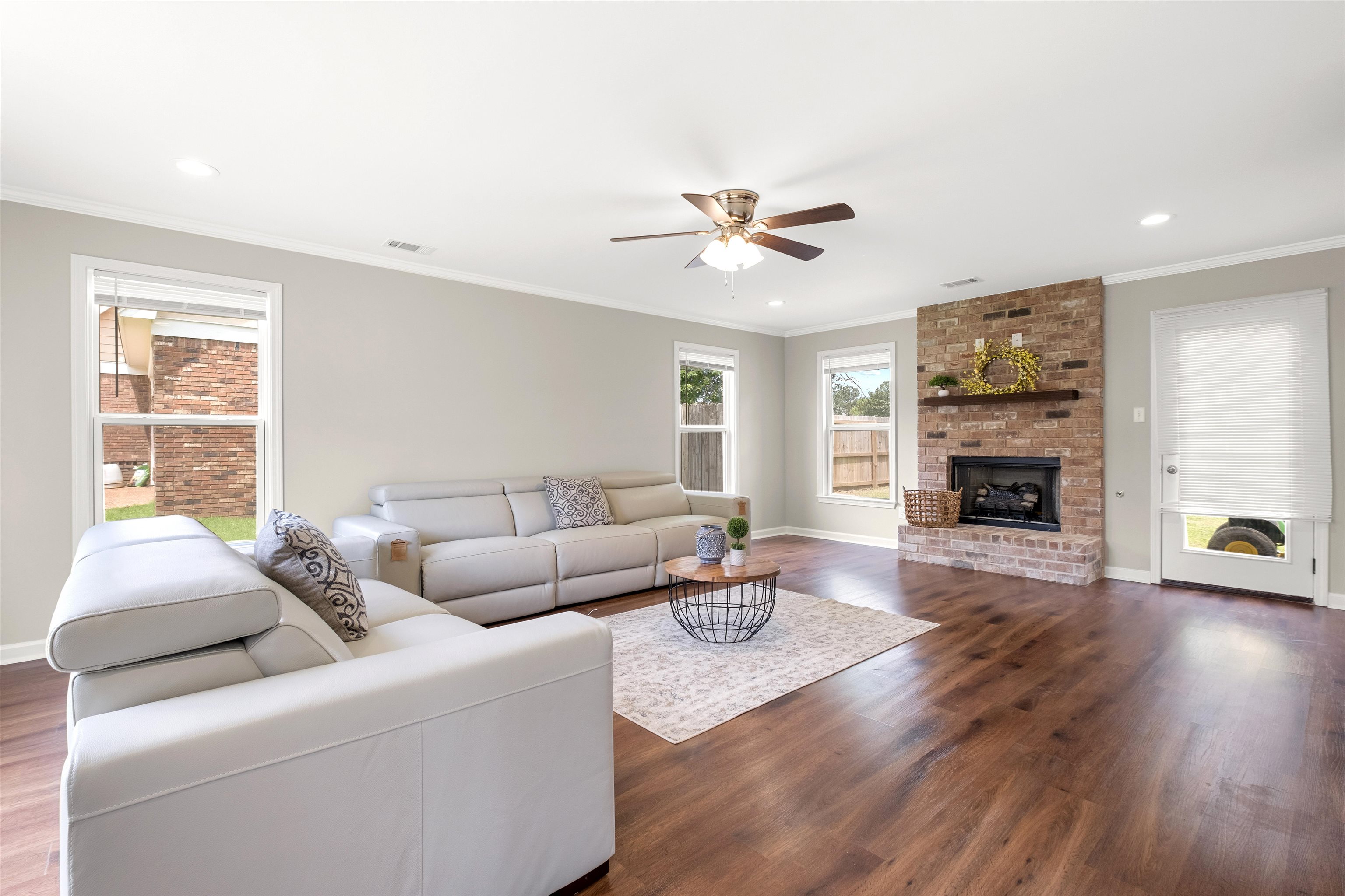 7280 North Old Farm Road Memphis, TN 38125 - Photo 3 of 24 Gallery Image 3