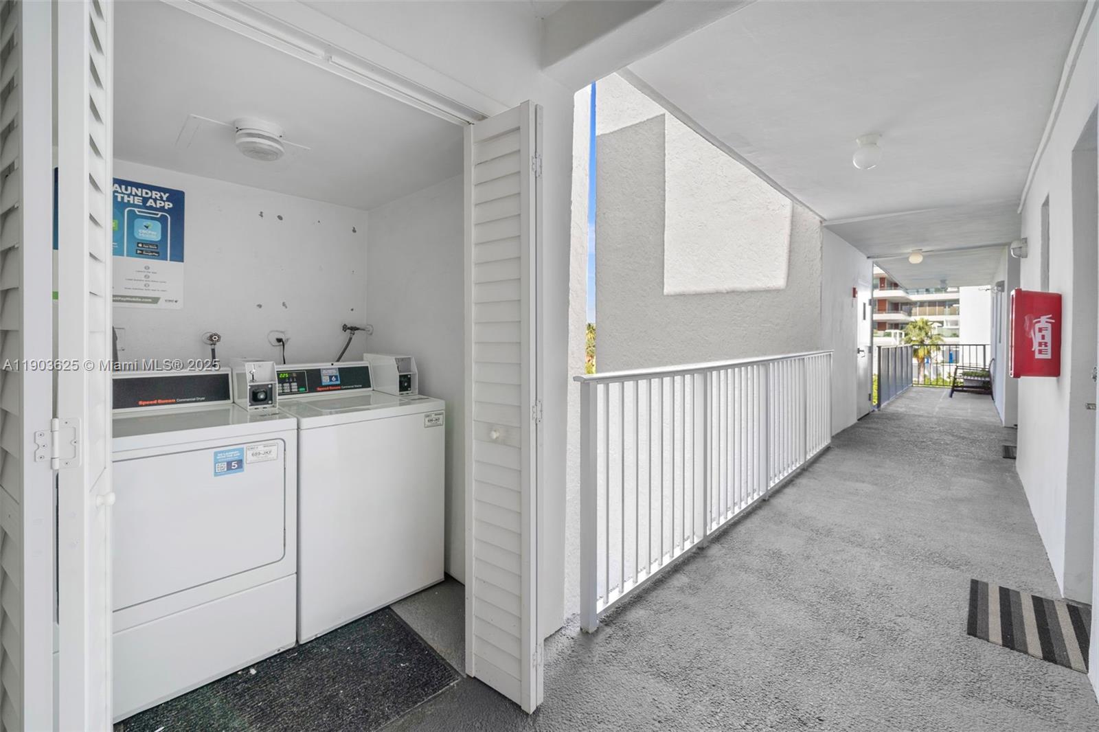 1674 Bay Road, Unit 401 Miami Beach, FL 33139 - Photo 14 of 33 a view of storage and utility