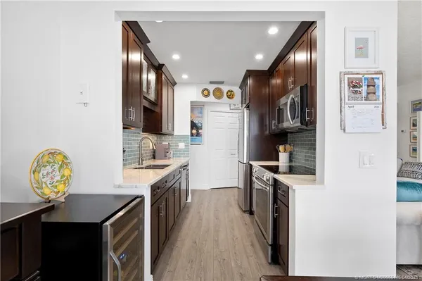 $480,000 | 150 Southeast Four Winds Drive, Unit B401, Stuart, FL 34996