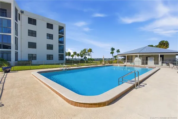 $480,000 | 150 Southeast Four Winds Drive, Unit B401, Stuart, FL 34996