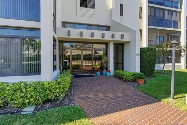 $480,000 | 150 Southeast Four Winds Drive, Unit B401, Stuart, FL 34996