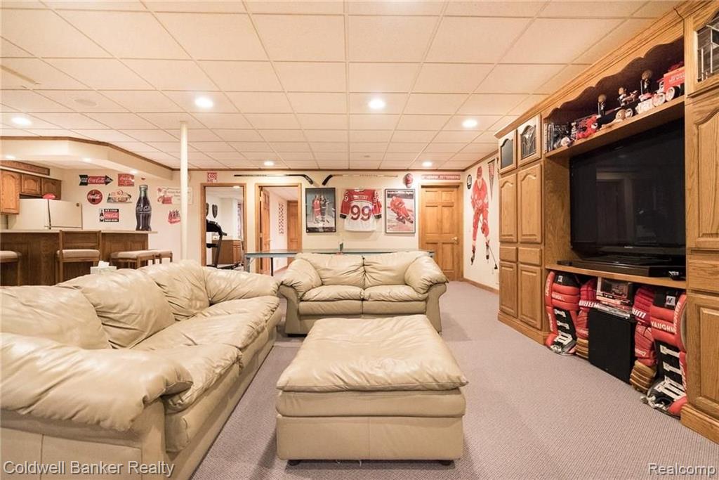 3736 Newcastle Drive Rochester Hills, MI 48306 - Photo 28 of 40