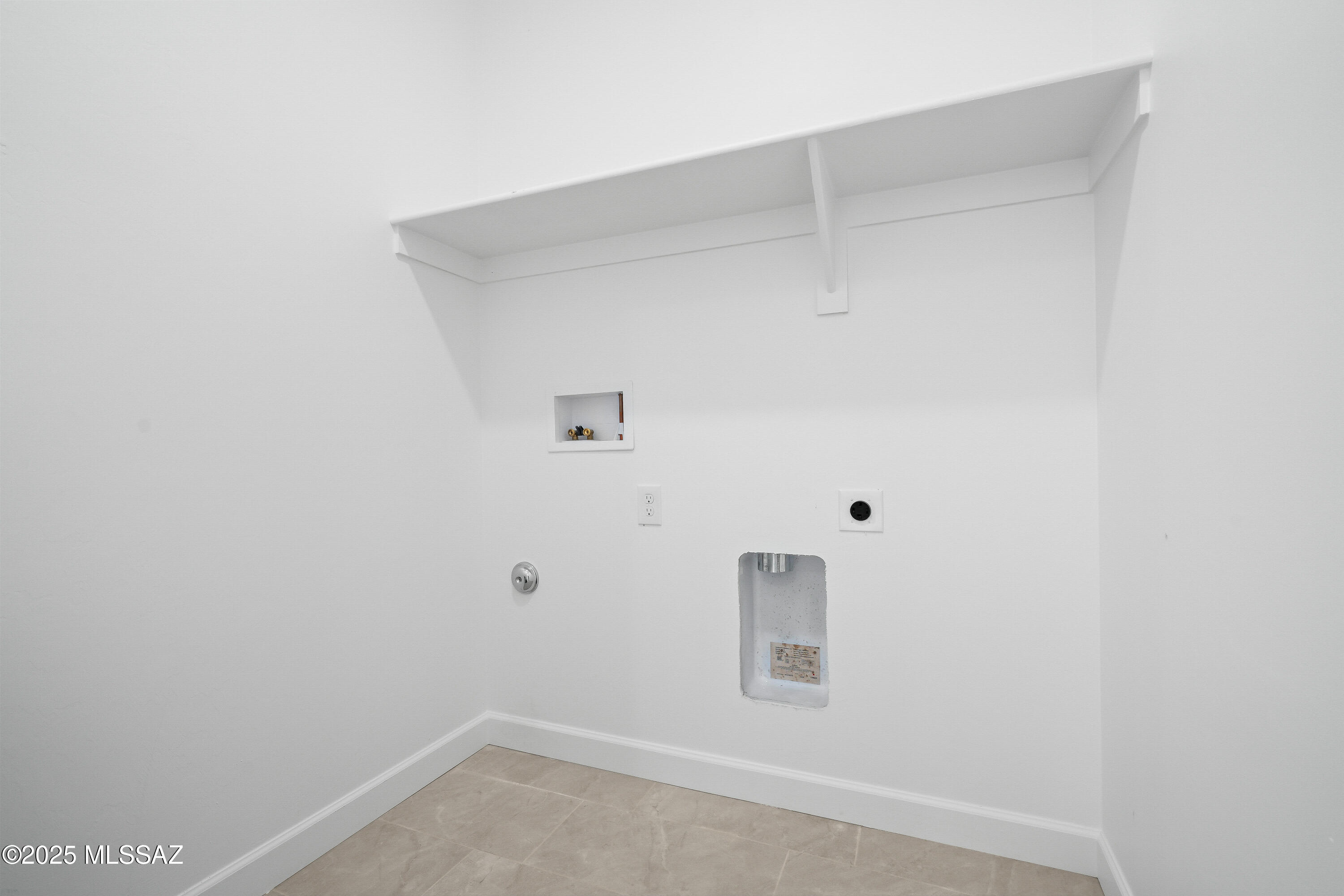 1196 Ines Court Rio Rico, AZ 85648 - Photo 22 of 32 Gallery Image 22