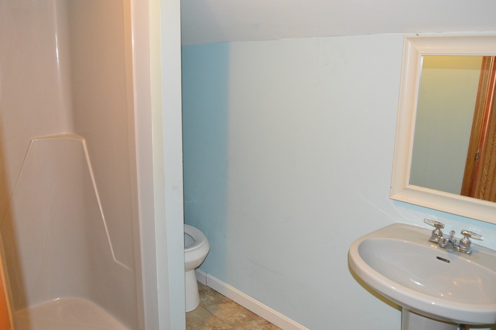 41 Holland Road Worcester, MA 01603 - Photo 28 of 29 Gallery Image 28