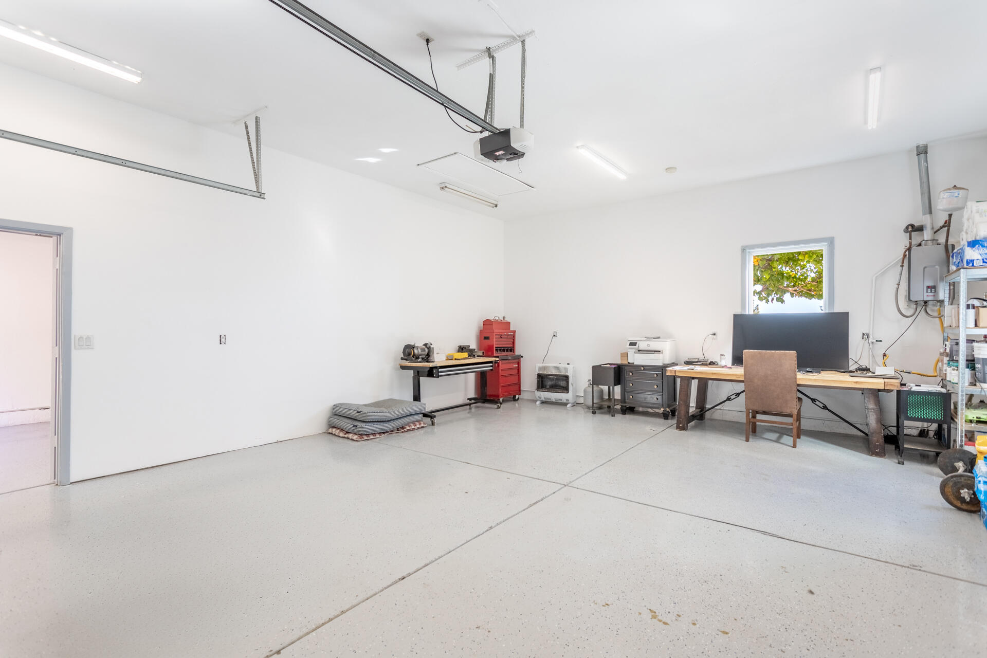 19200 Mountain Maple Road Lakehead, CA 96051 - Photo 29 of 42 Finished Garage