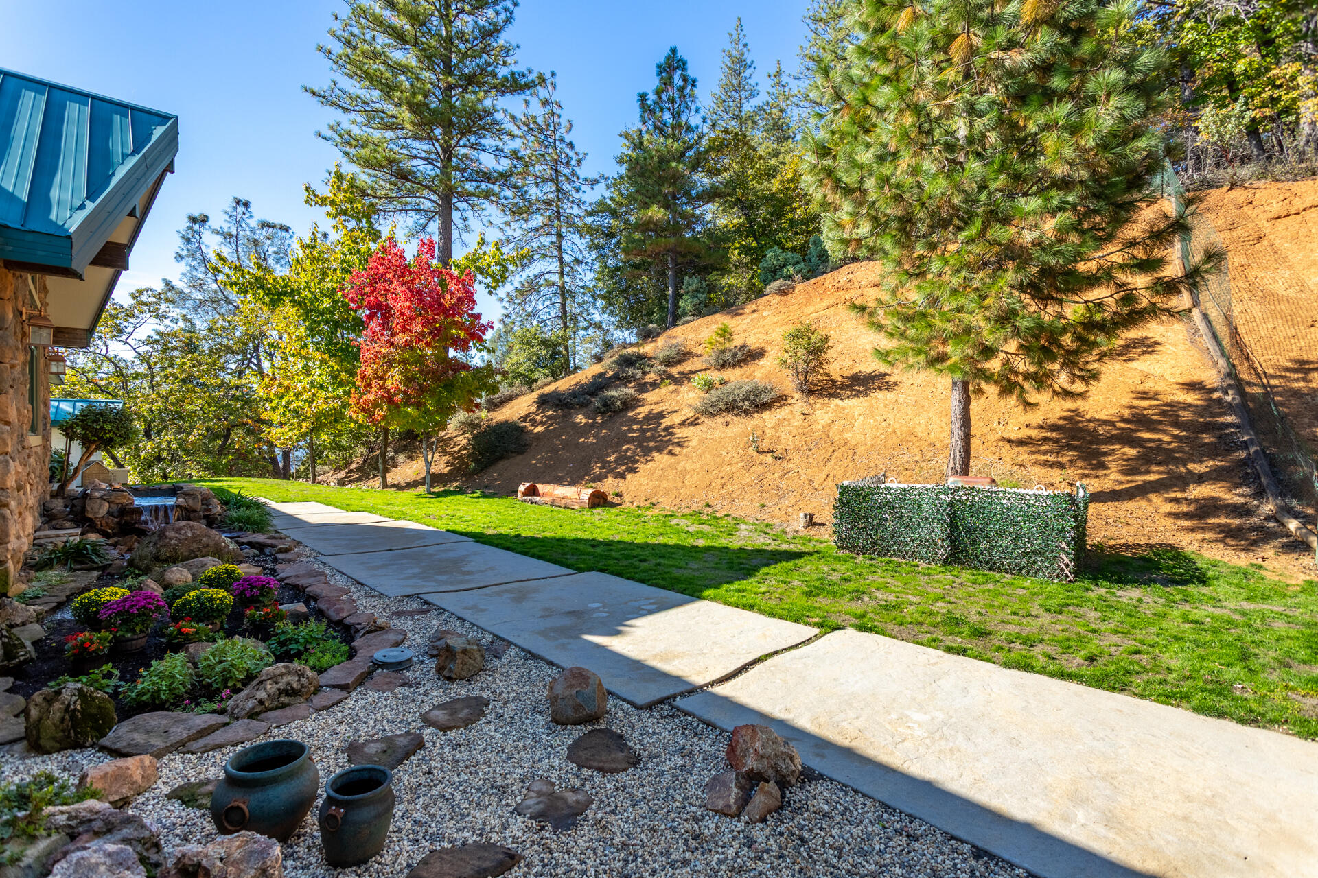 19200 Mountain Maple Road Lakehead, CA 96051 - Photo 32 of 42 Yard