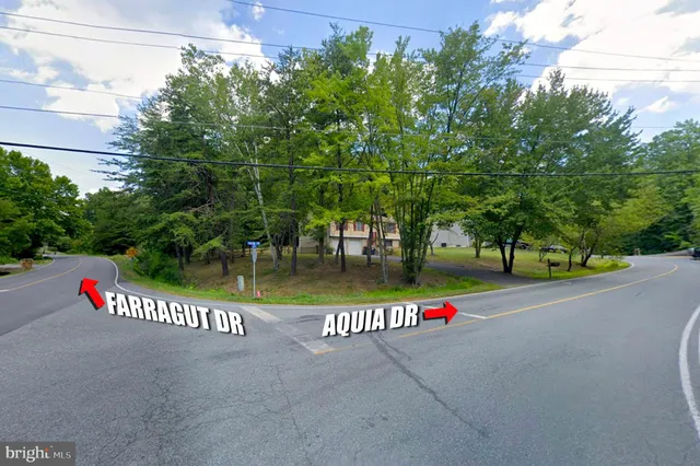 a sign that is on the side of the road