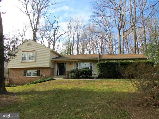 $3,850 | 11348 Vale Road, Oakton, VA 22124