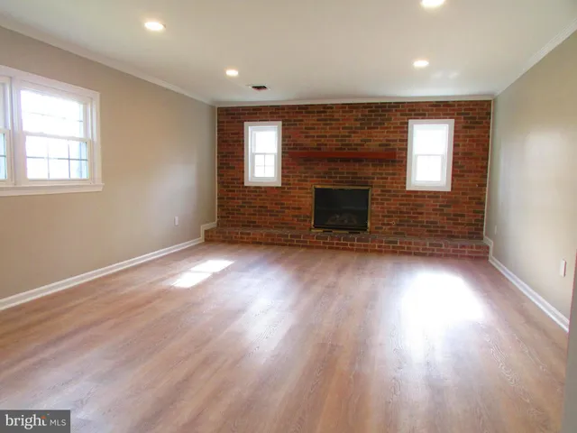 $3,850 | 11348 Vale Road, Oakton, VA 22124