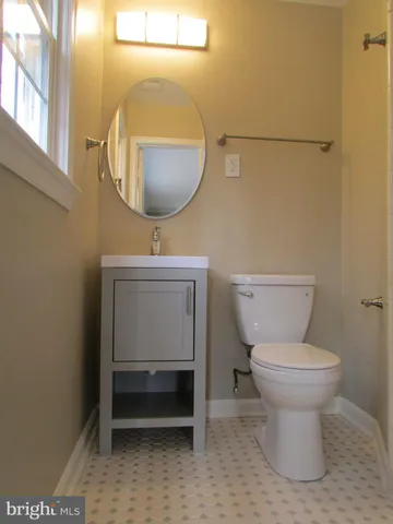 $3,850 | 11348 Vale Road, Oakton, VA 22124