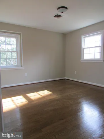 $3,850 | 11348 Vale Road, Oakton, VA 22124